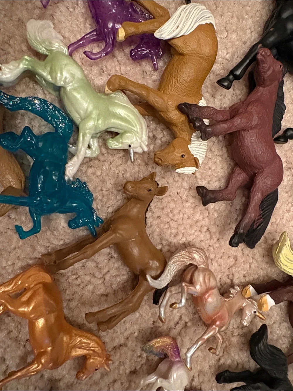 Lot of small Breyer Horses - Unicorn Magic Safari Popak Schleich?